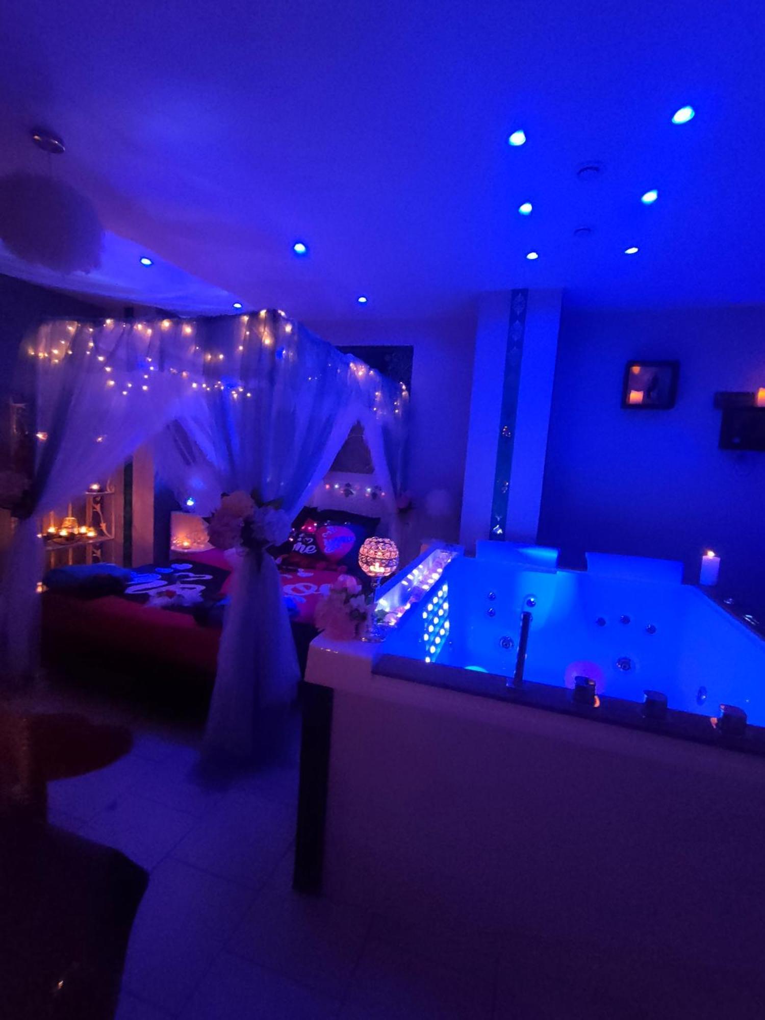 Loft Avec Baignoire Spa Lecrin Romantique Ochancourt Buitenkant foto